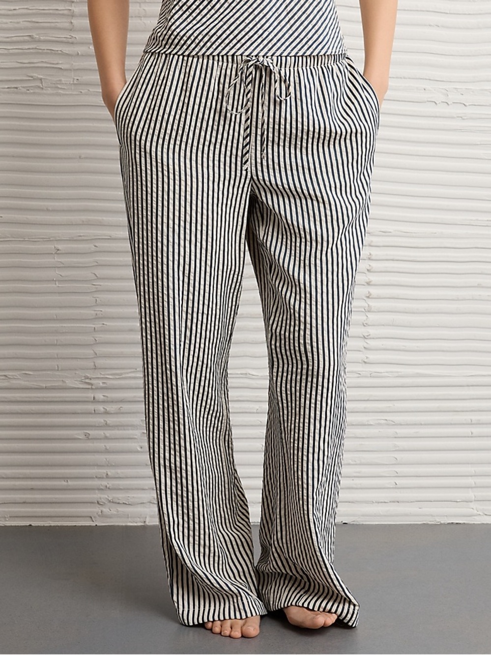 American Eagle Outfitters Navy Stripe Pants Drawstring New With Tags Size Large